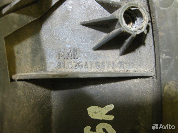 Ручка двери наружная правая 81626416074 MAN, TGA