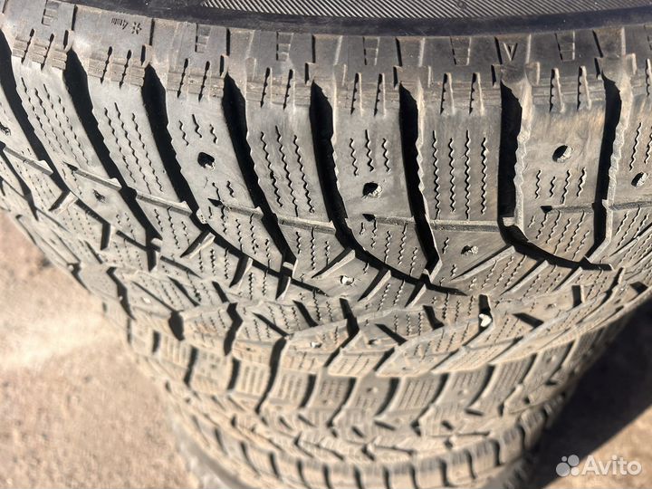 Bridgestone Blizzak DM-V2 225/55 R17