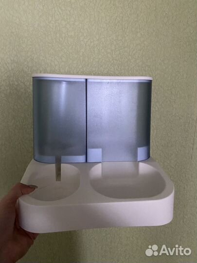 Кормушка поилка