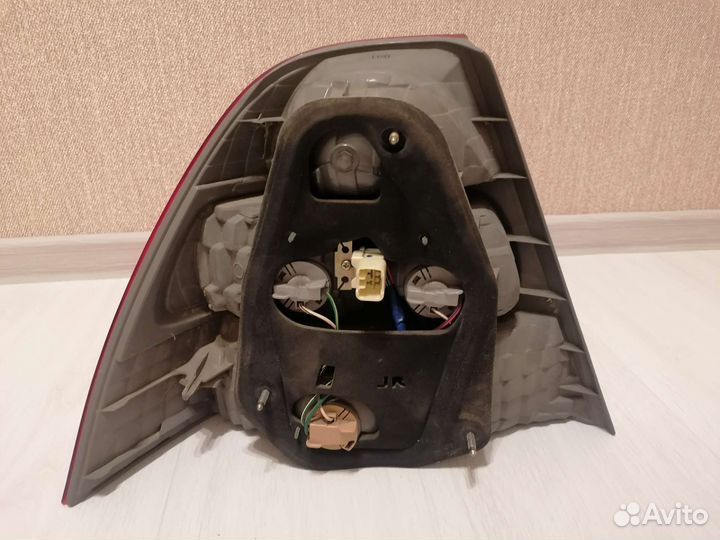 Фара toyota corolla 120