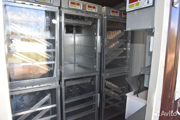 Инкубаторий с оборудованием в комплекте