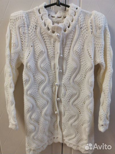 Женский свитер