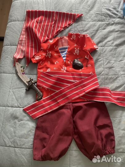 Новогодний костюм пирата