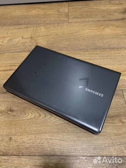 Ноутбук Samsung