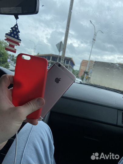 iPhone 6S, 64 ГБ