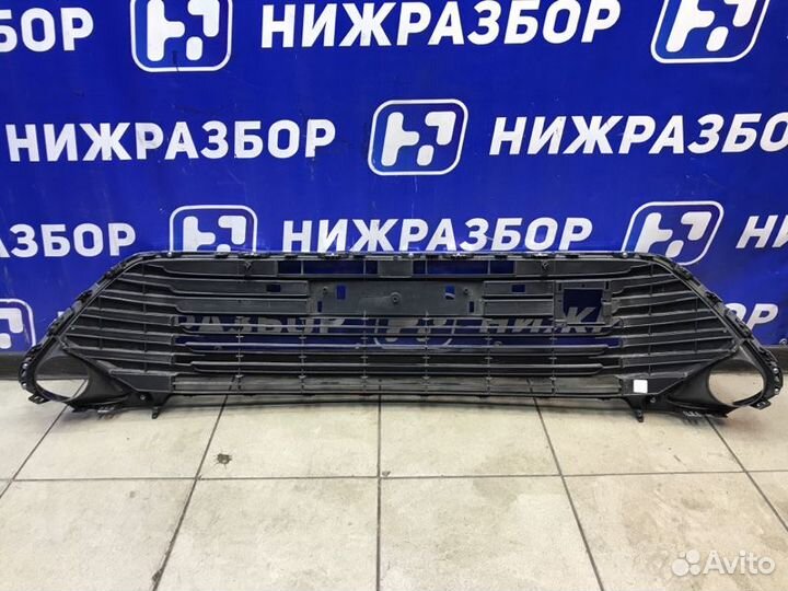 Решетка в бампер передняя Toyota Camry V50