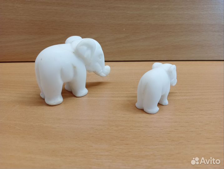 Статуэтка Слон из мрамора