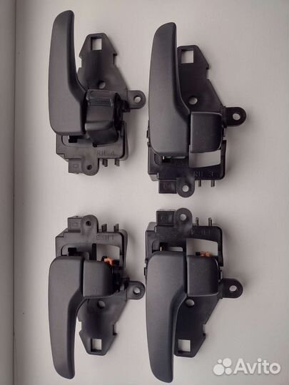 Дверные ручки салона Mitsubishi