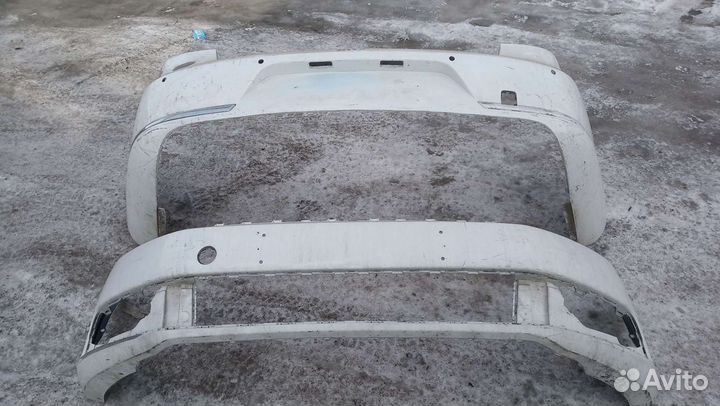 Бампер передний Volkswagen Passat B7