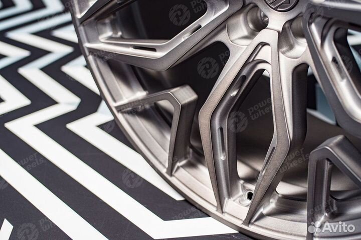 Кованые диски BMW X6M F96 R22