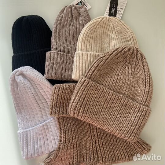 Шапки женские новые