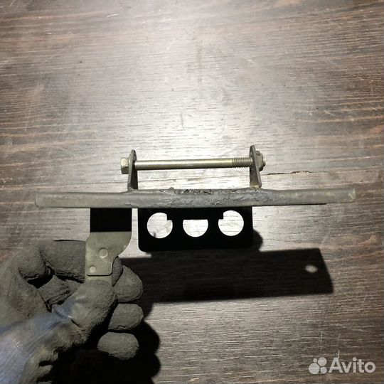 Кронштейн бака для suzuki hayabusa gsx1300r 03