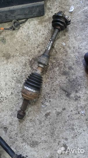 Левый привод Лансер 9