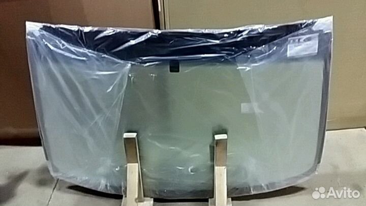 Стекло лобовое Toyota Yaris 1999-2005