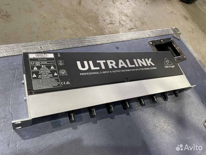 Сплиттер аудиосигнала behringer ultralink DS2800