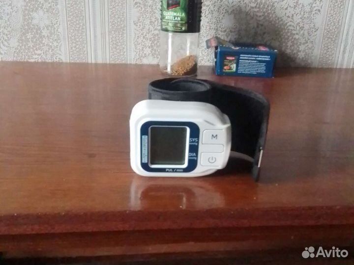 Тонометр на запястье