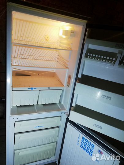 Холодильник Stinol 2 х камерный