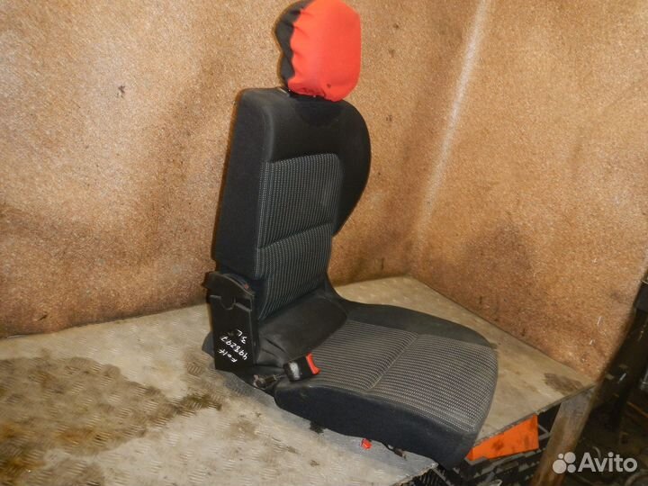 Сиденье заднее левое, Mitsubishi (Митсубиси) -colt