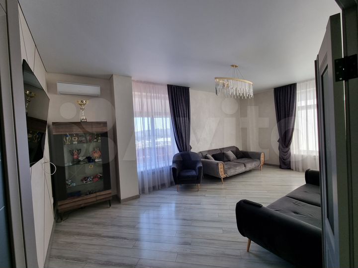 3-к. квартира, 116,5 м², 7/14 эт.