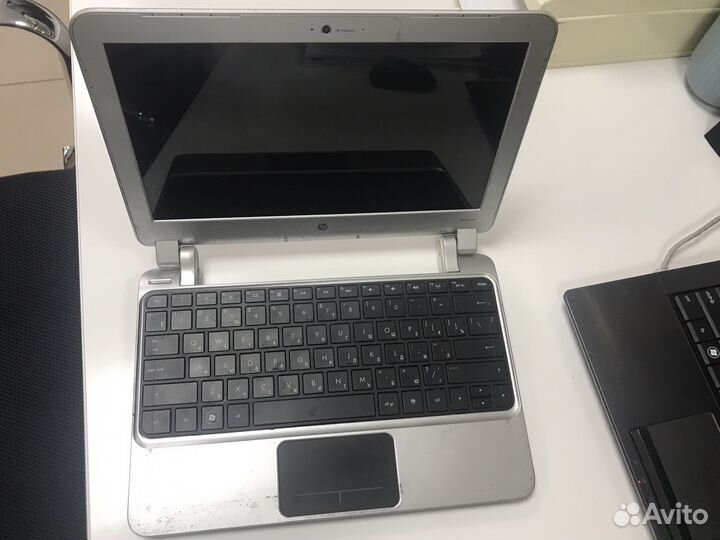 Нетбук HP dm1