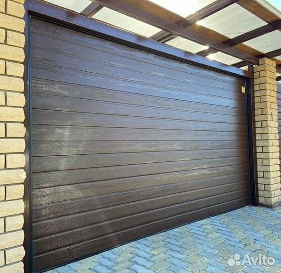 Секционные ворота