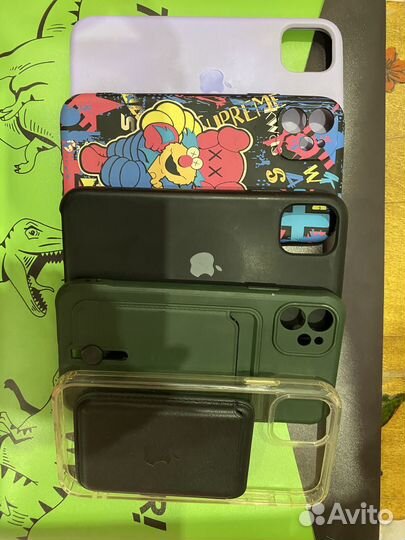 Чехлы для iPhone 11