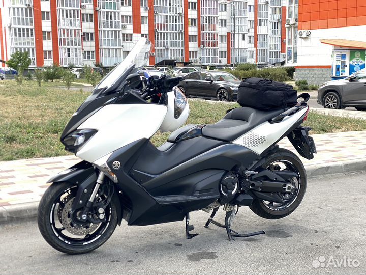 Yamaha Tmax 6 поколение