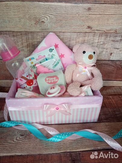 Подарочный набор к выписке новорождённого