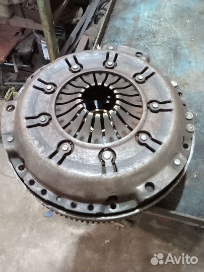 Маховик и корзина сцепления