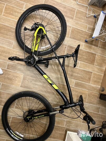 Горный велосипед GT 27.5 avalanche elite