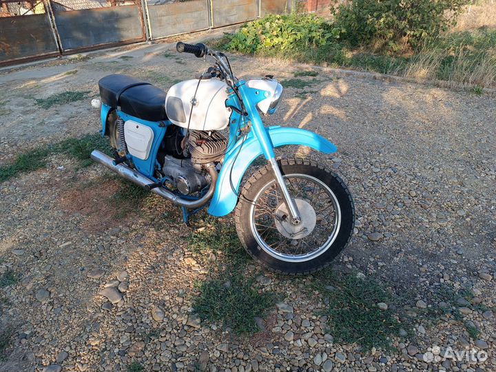 Мотоцикл иж планета 3