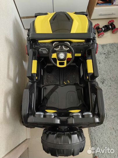 Детский электромобиль двухместный бу