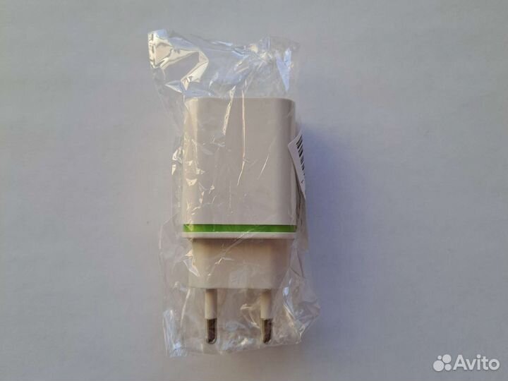 Сетевое зарядное устройство с двумя USB портами