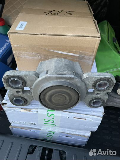 Подушка двигателя АКПП