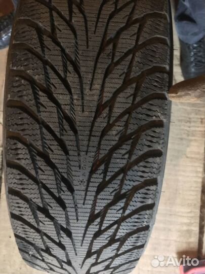 Nokian Tyres Hakkapeliitta R2 245/35 R21 96R