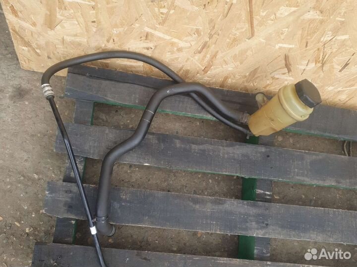 Трубки гура с бачком Ford focus 1 1998-2004