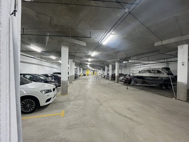 Машиноместо, 14 м²