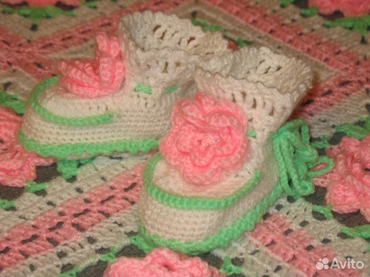 Вязанный плед + пинетки