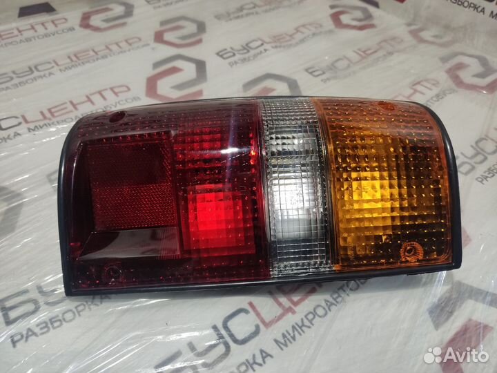 Фонарь левый Тойота hilux / 4runner (4WD)