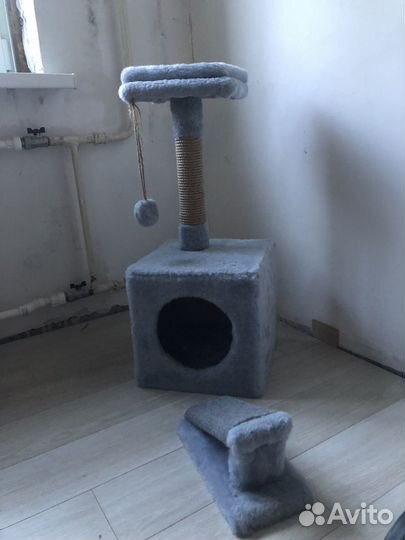 Домик для кошки с когтеточкой