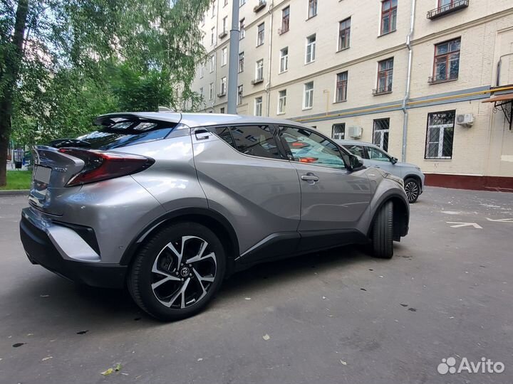 Toyota C-HR 1.8 AT, 2018, 104 000 км