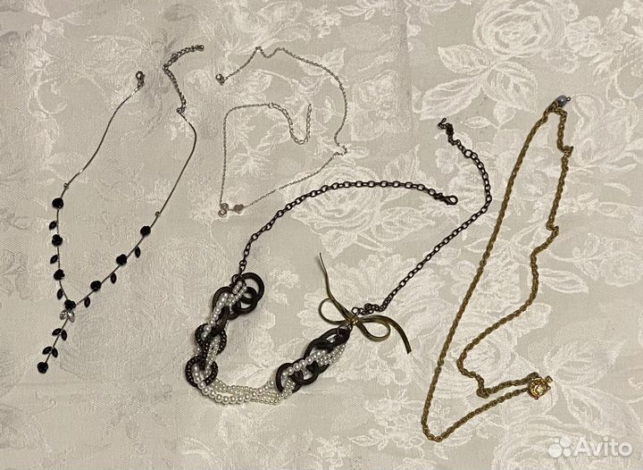 Колье, чокеры, кольца