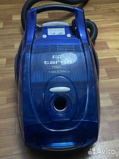 EIO Бытовой пылесос EIO Targa 1600W Trio, синий