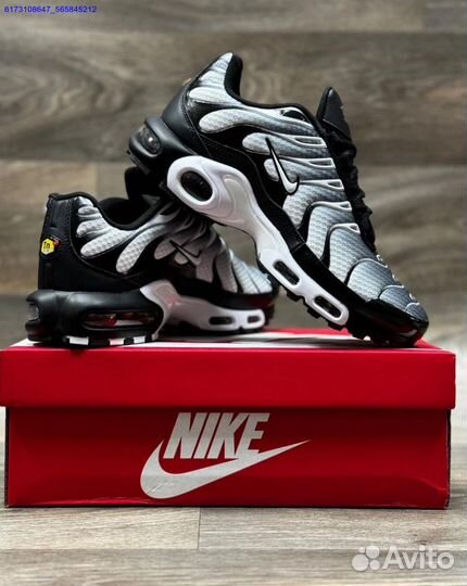 Кроссовки Nike Air Max Tn Plus