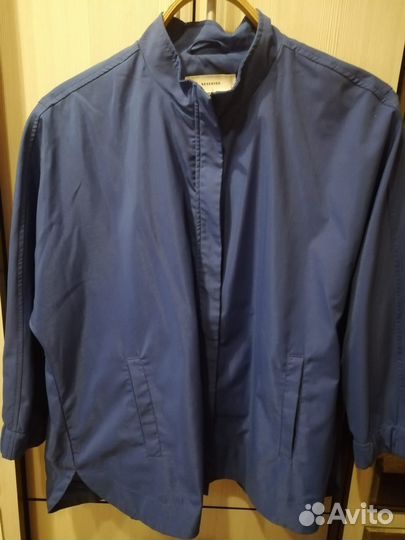 Ветровка женская