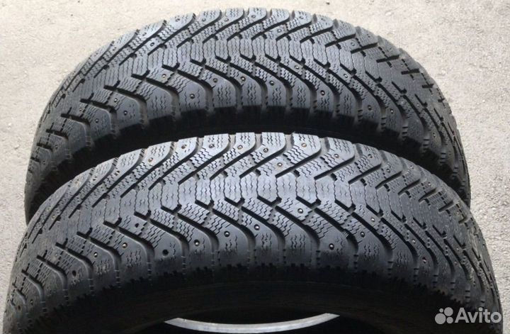 Goodyear UltraGrip 500 235/70 R17