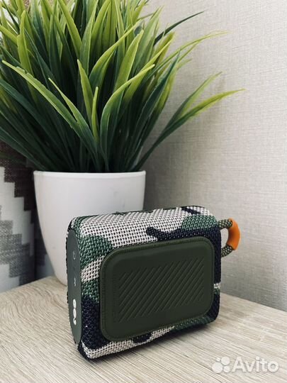 Портативная колонка jbl