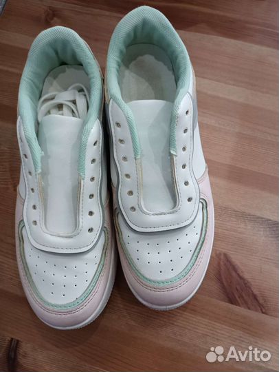 Кроссовки, размер 36