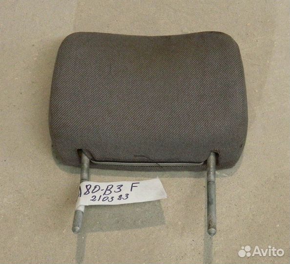 Подголовник передний Audi 80 B3