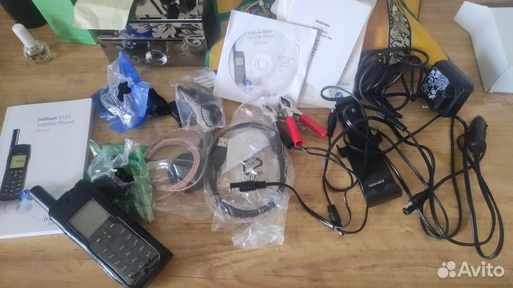 Спутниковый телефон Iridium 9555 satellite phone